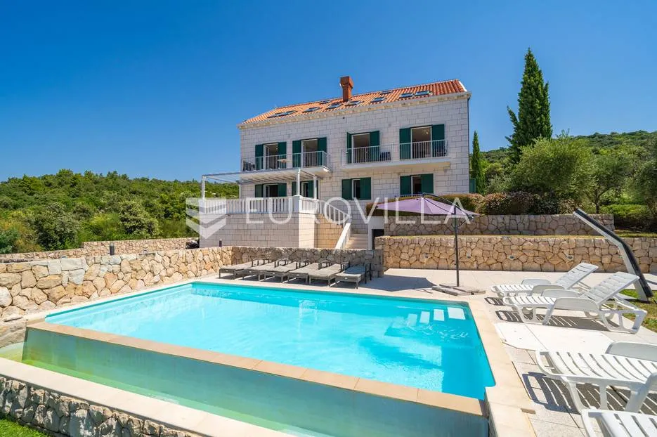 Cavtat, Kamena vila s bazenom 430 m²