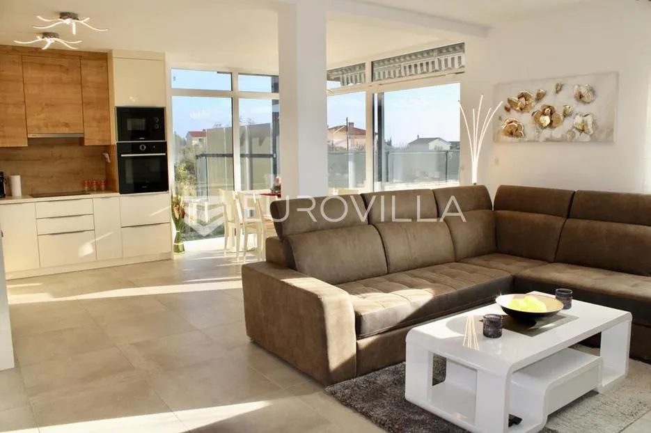istra, medulin, elegantan stan 91 m² s vlastitim vrtom i bazenom - slika 4