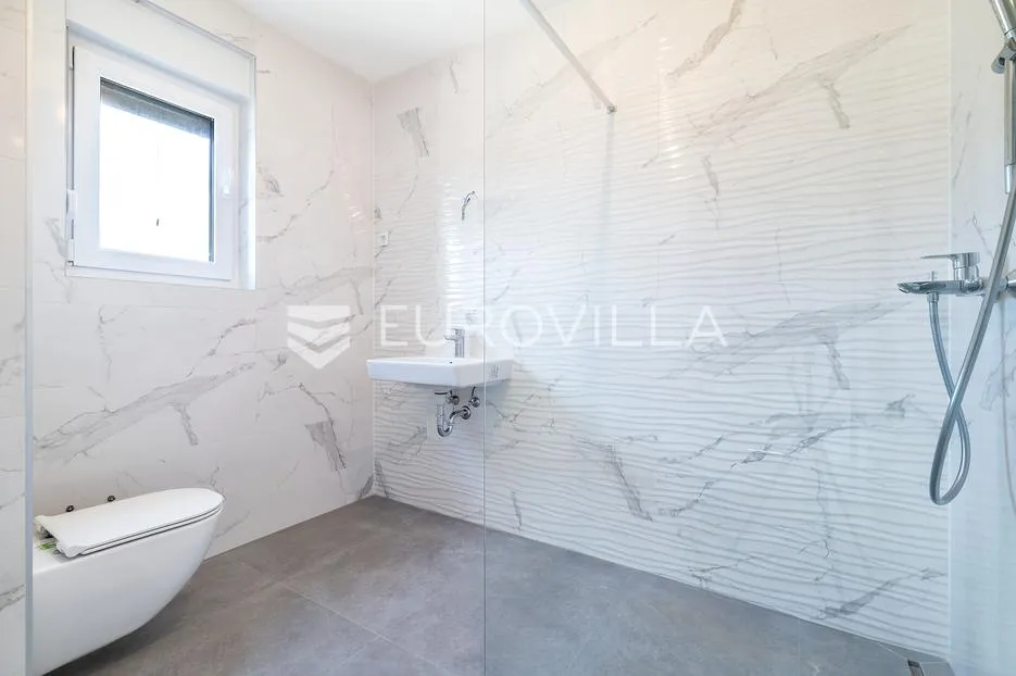 zagreb, brezovica, novogradnja, duplex kuća 128,62 m² s vrtom - slika 7