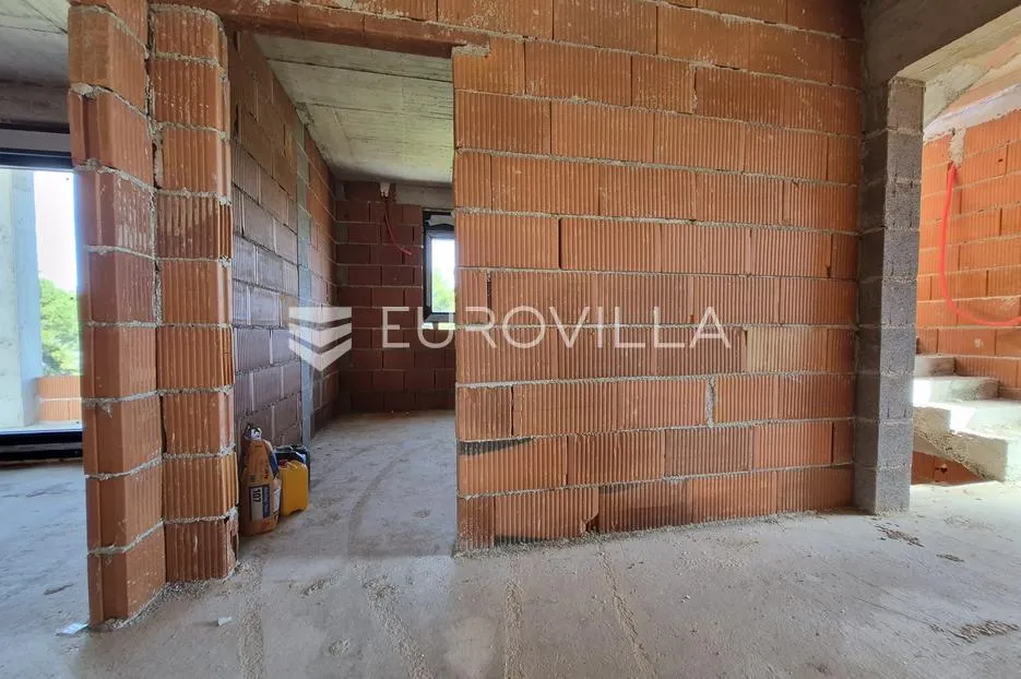 vir, novogradnja, apartman s 2 spavaće sobe i velikim vrtom na mirnoj lokaciji, centar - slika 8