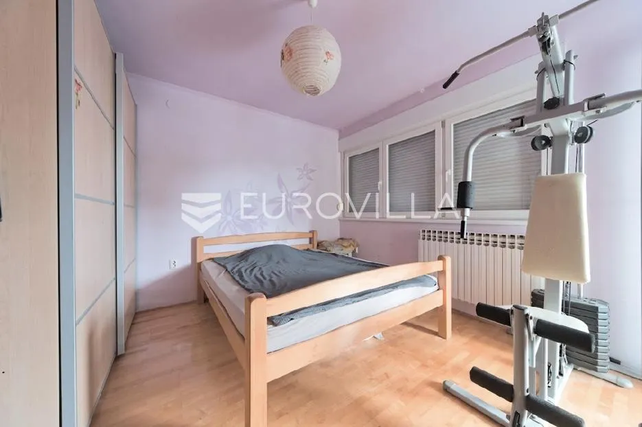 osijek, retfala, prodaje se 3 soban stan površine 92 m², 4. kat - slika 9