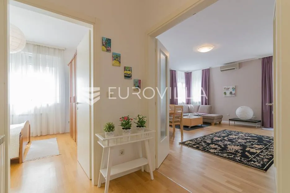 Jurkovićeva, Šalata, trosoban stan 100 m² s garažom za najam