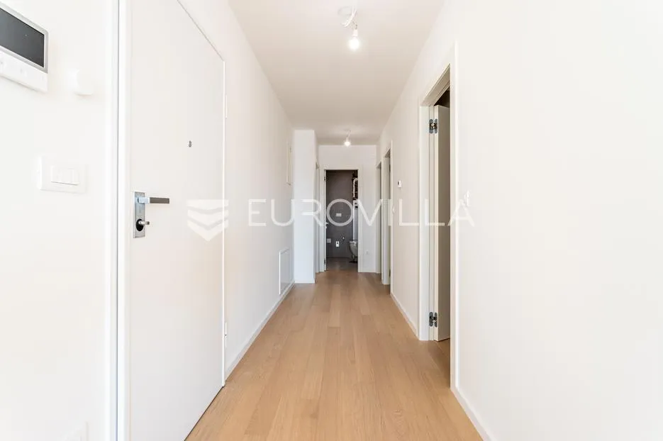 vodice, novogradnja, penthouse s krovnom terasom i pogledom na more, 141,80 m² - slika 15