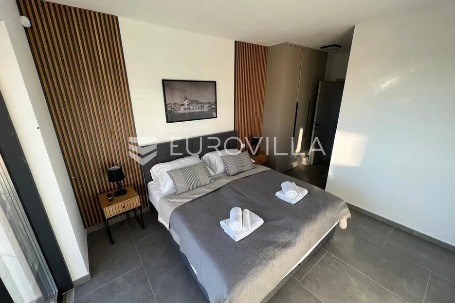 istra, smoljanci, moderna novoizgrađena vila 200m2 s bazenom i pogledom na more - slika 22