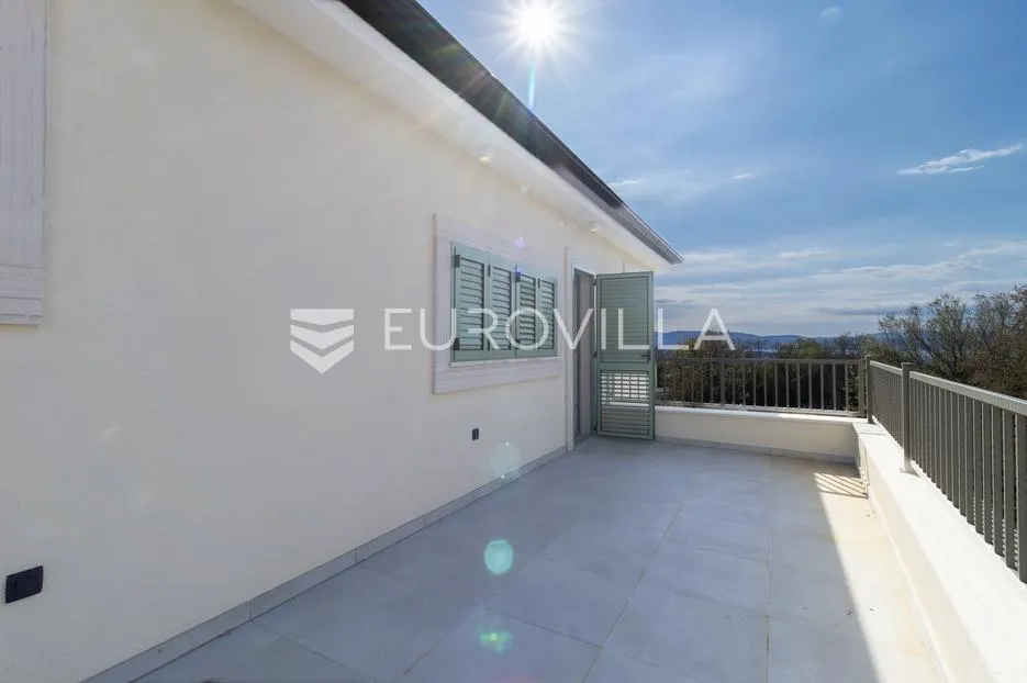 malinska, sveti vid, prekrasna mediteranska vila sa bazenom - slika 23