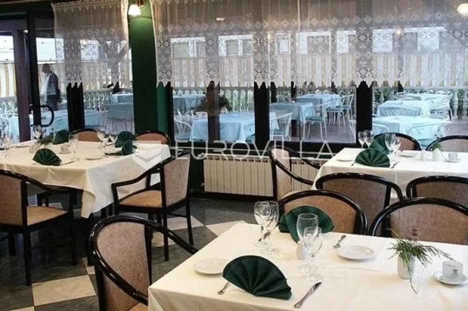 istra, umag, uhodani restoran s potencijalom - slika 6