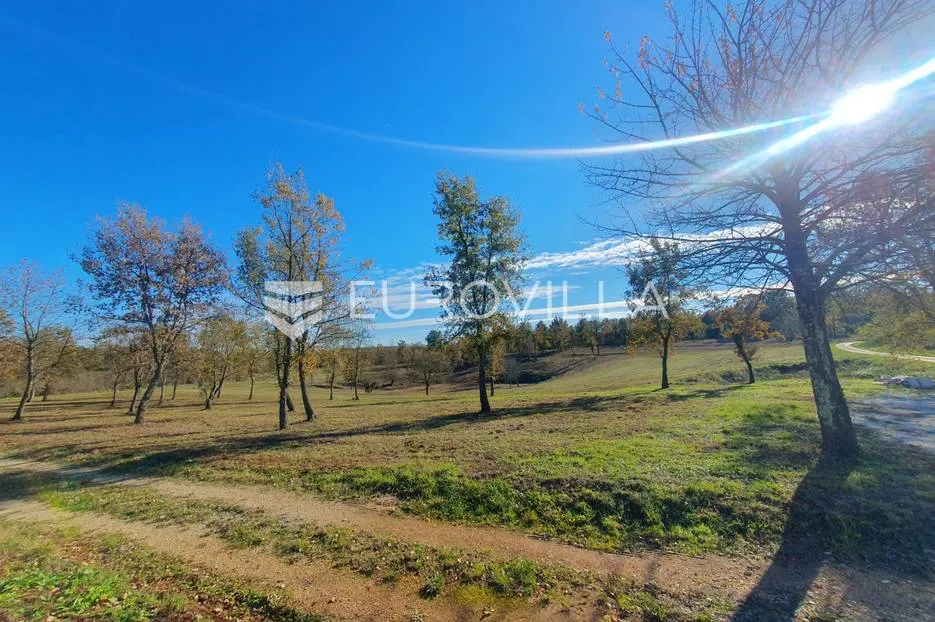 poreč, okolica - lijepo građevinsko zemljište nkp 832 m2 pravilnog oblika - slika 15