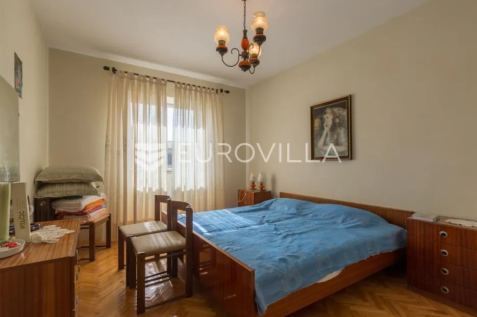 istra, buje, stambeno poslovna kuća 750m2 u centru grada - slika 5