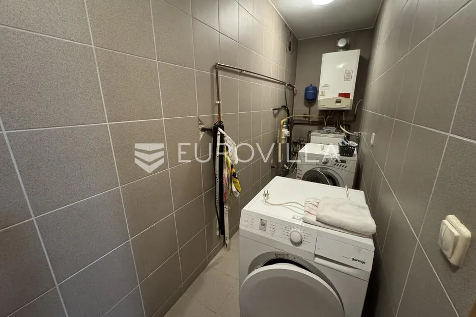 đakovo, centar, luksuzna kuća 470 m2 na izuzetnoj lokaciji - slika 38
