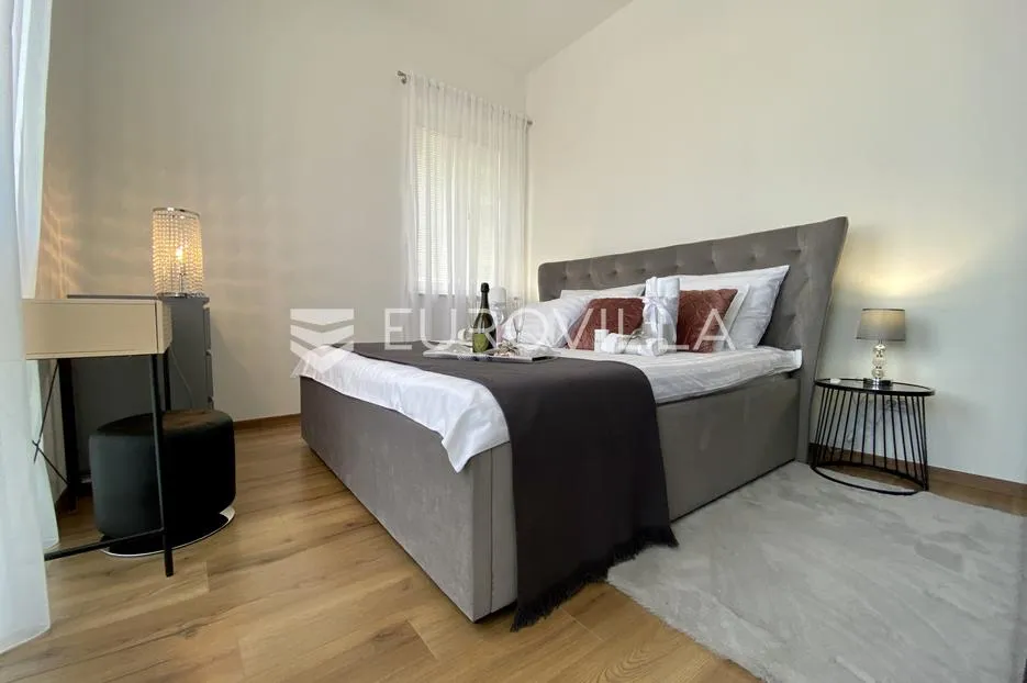 istra, pula, luksuzan, moderno opremljen trosoban stan 85 m² - slika 39