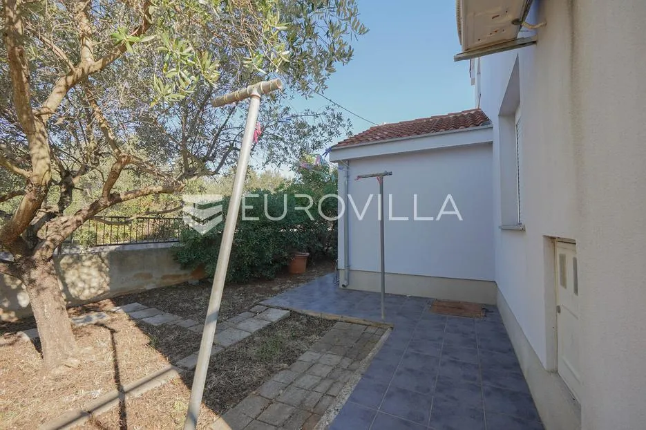 zadar, bokanjac, prostrana kuća površine 376 m² s velikim potencijalom - slika 58