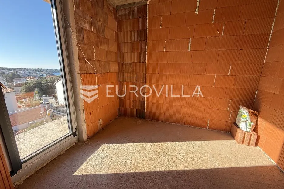 pula, pješčana uvala, četverosobni stan novogradnje 2. kat, 95.50 m², 450 m od mora - slika 9