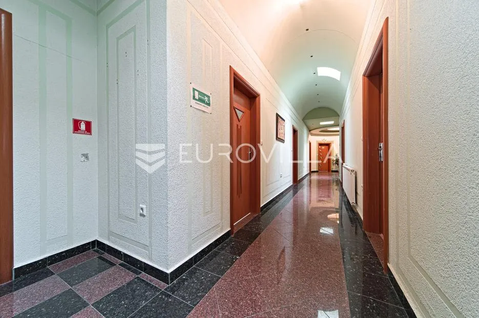 osijek, industrijska zona čepinska, poslovna zgrada 610 m² - slika 14