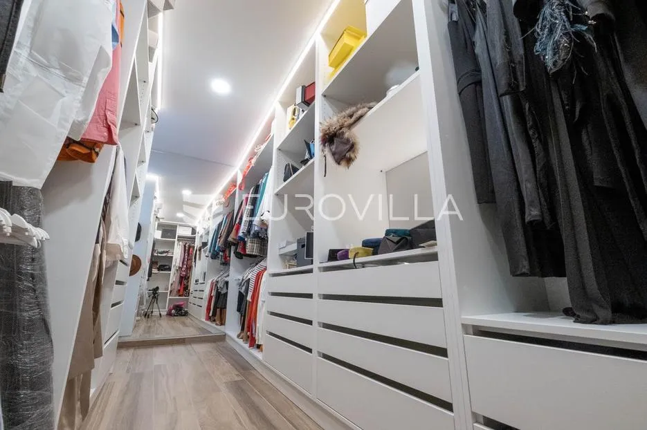 opatija, prekrasan penthause 228 m² s besprijekornim pogledom - slika 47