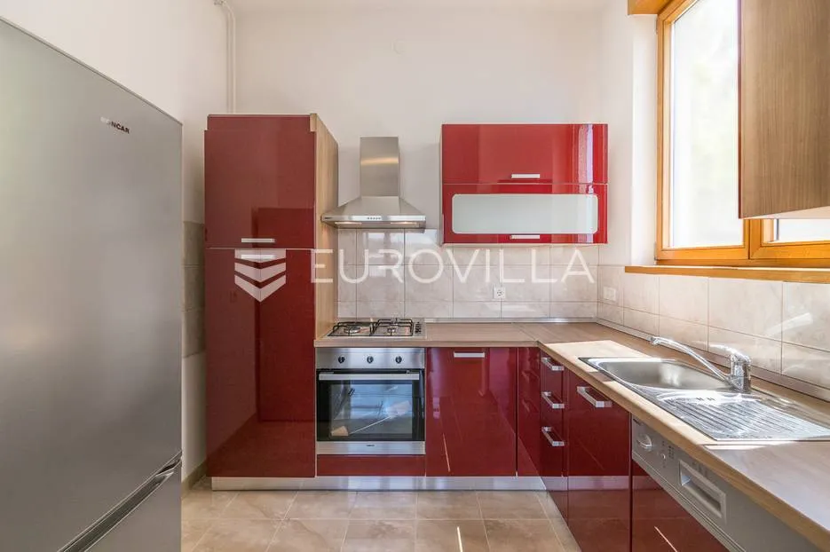 šestinski vrh, četverosoban stan 130 m², za najam - slika 9
