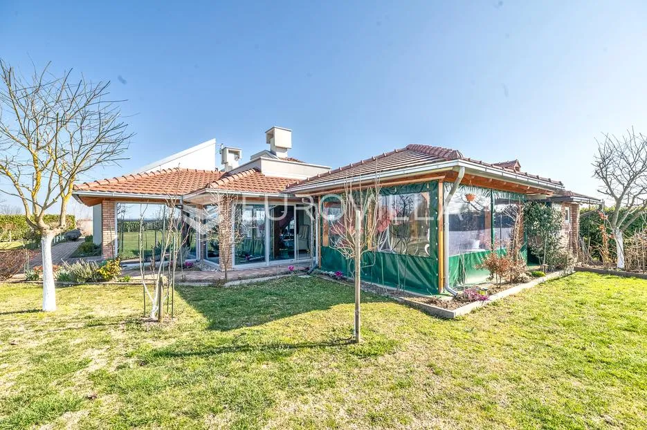novi zagreb, čehi, moderna kuća 240 m² na zemljištu od 3100 m² - slika 3