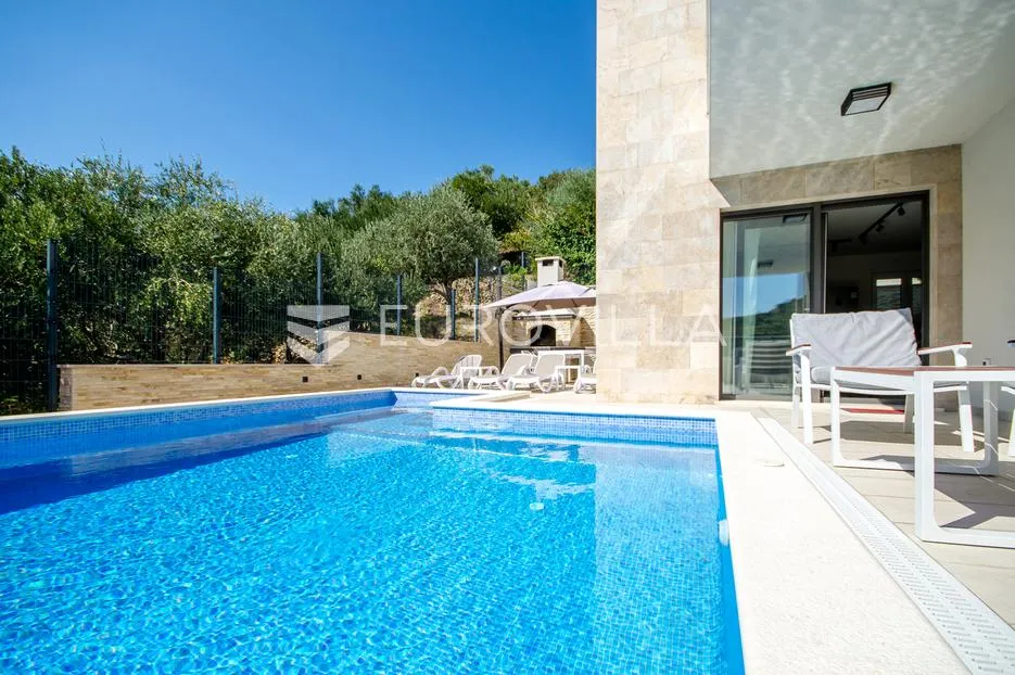 split, žrnovnica, vila s bazenom na mirnoj lokaciji - slika 28