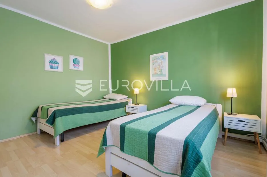 istra, pula, dvosoban stan, parking - slika 20