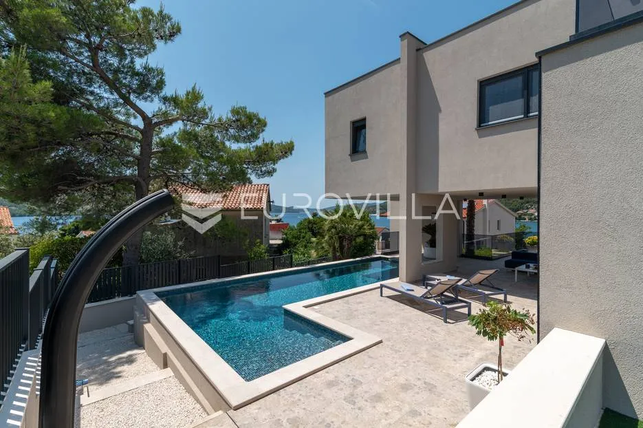 trogir okolica, moderna vila s bazenom blizu mora - slika 6