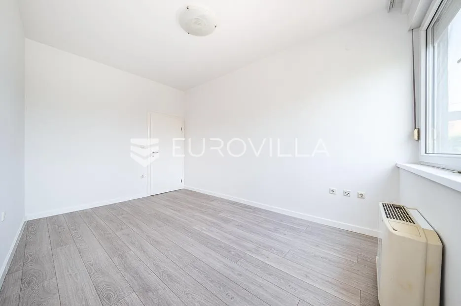 zagreb, remete, predivan četverosoban stan površine 176 m² - slika 15