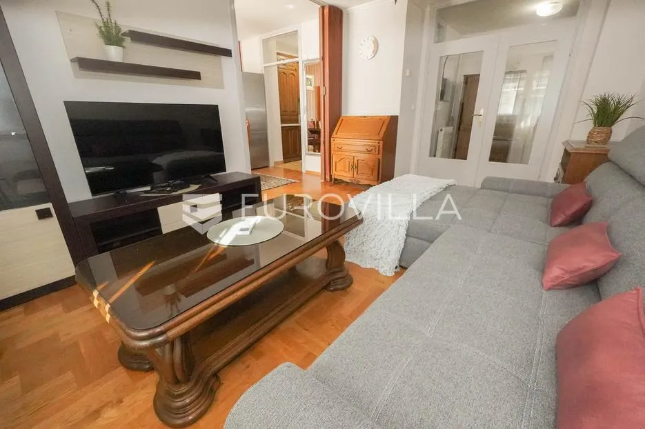 zadar, bulevar, jednosoban stan za dugoročni najam, izvrsna lokacija - slika 1