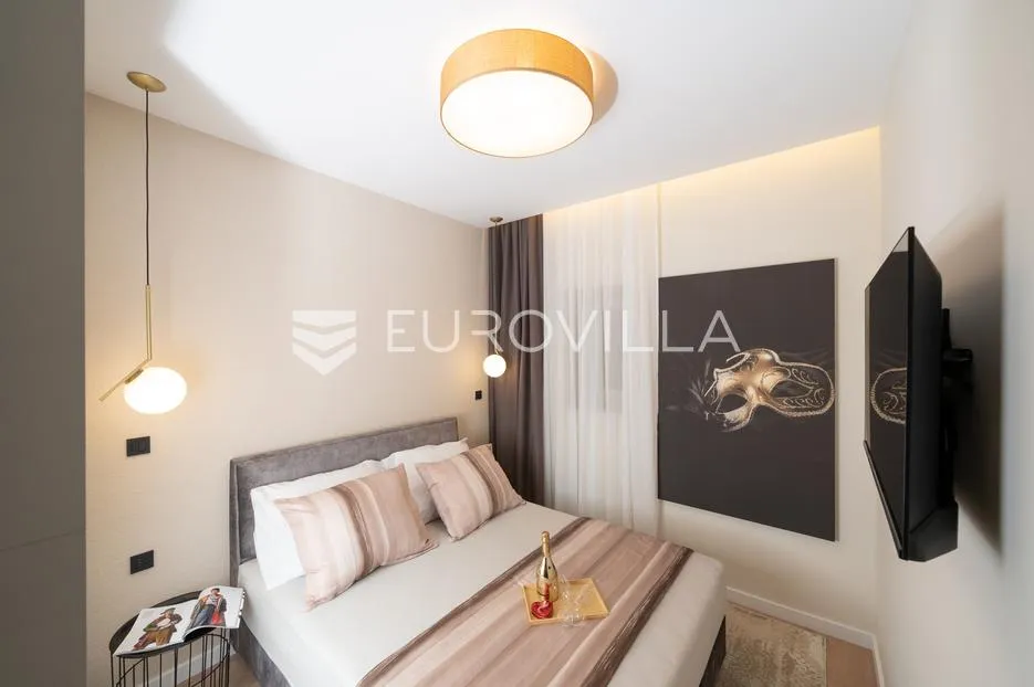 rijeka, centar, novouređen luksuzan stan nkp 115 m2 s tri apartmana - slika 6