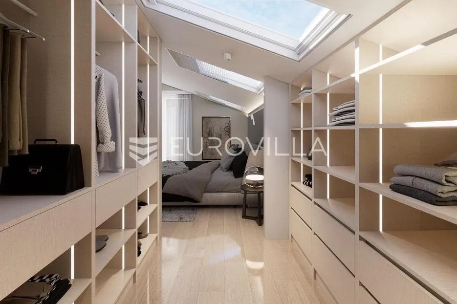 istra, rovinj, ekskluzivan penthouse s tri spavaće sobe s pogledom na more i garažom nkp 144m2 - slika 9