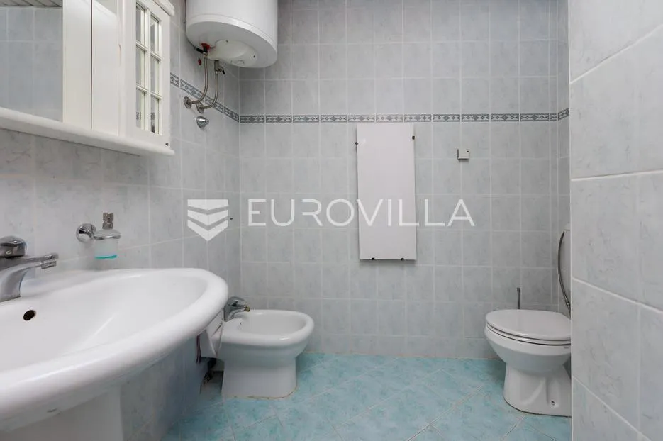 otok krk, njivice, unikatna kamena vila 1.red do mora brp 300 m2 - slika 17