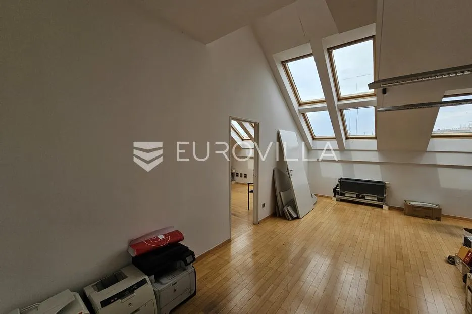 osijek, centar, poslovna zgrada 2. kat, 183 m2 - slika 7