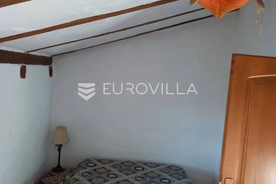 hum, unikatna stoljetna kuća u najmanjem gradu na svijetu - slika 27