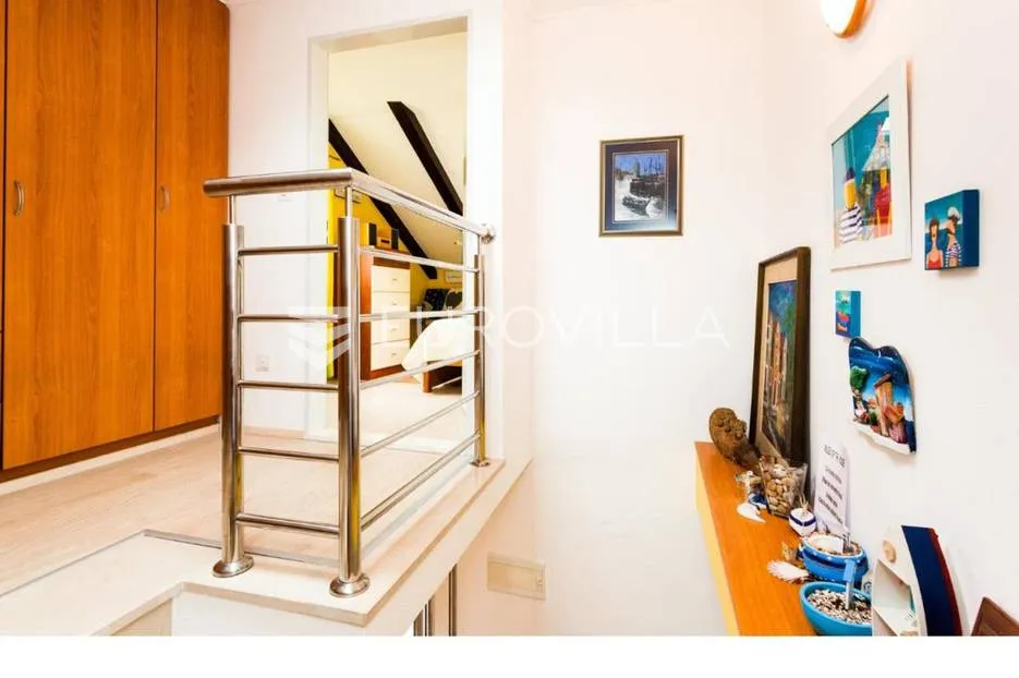 pelješac, ston, kuća na prodaju 150m od mora - slika 11