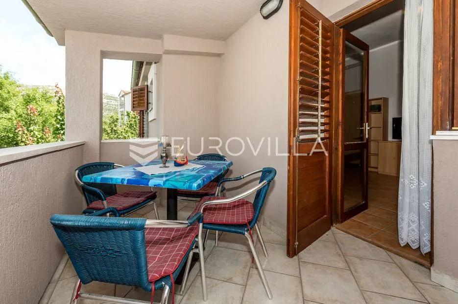 šibenik, grebaštica, kuća s apartmanima drugi red od mora - slika 2