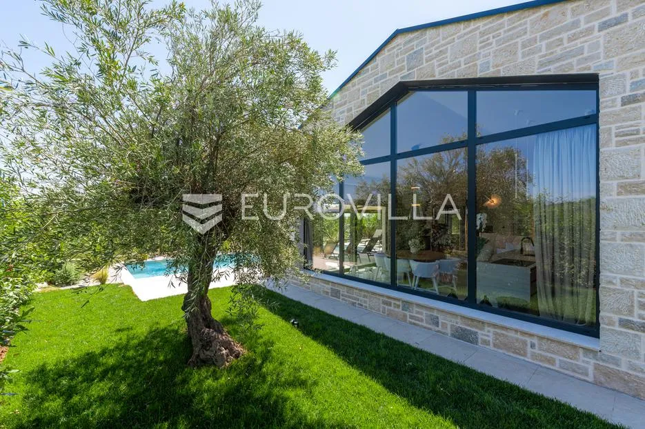 istra, poreč, prekrasna dizajnerska vila potpuno opremljena - slika 29