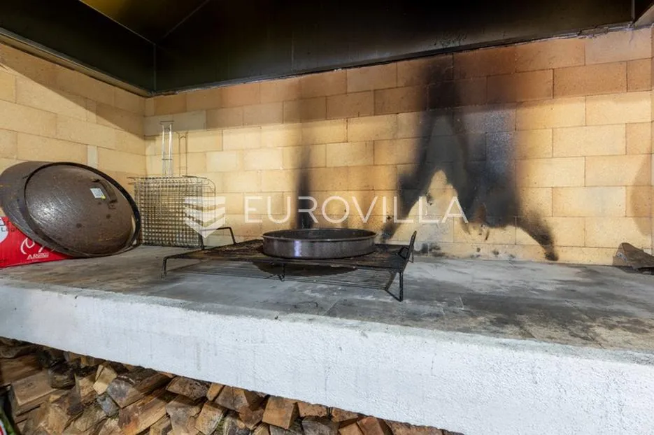 zagvozd, rastovac luksuzna vila s grijanim bazenom - slika 90