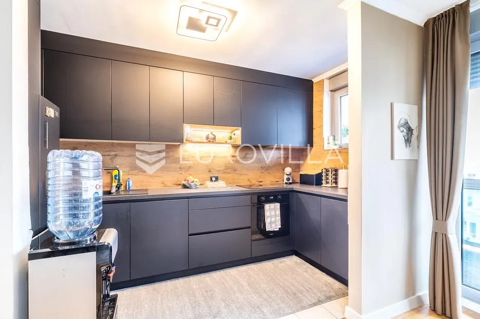 zagreb, donja dubrava, trosoban stan s loggiom 86,61 m² - slika 2