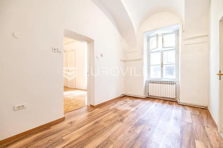 zagreb, gornji grad, poslovni prostor 67 m², s vanjskim parkirnim mjestom - slika 2