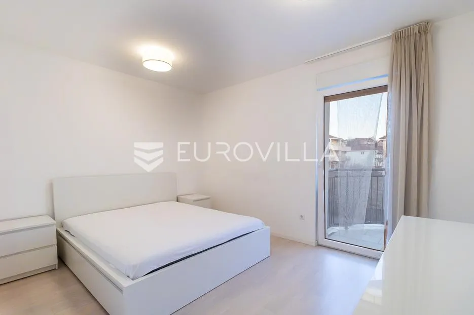 rijeka, marčelji, novouređen trosoban stan s pogledom na more i bazenom nkp 85 m2 - slika 5