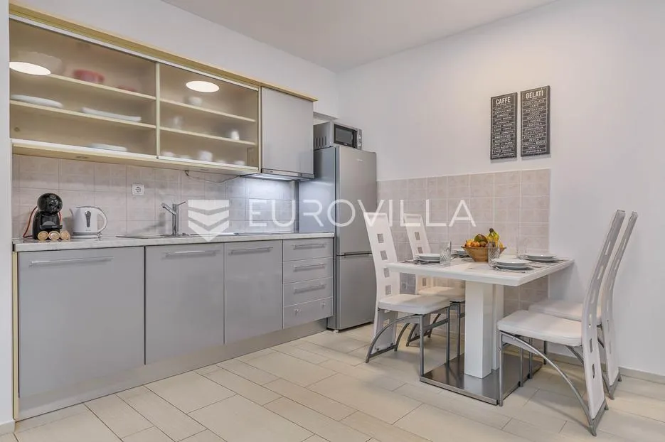 selce, zimski najam, prostrani apartman od 70 m² s 2 spavaće sobe i pogledom na more - slika 3