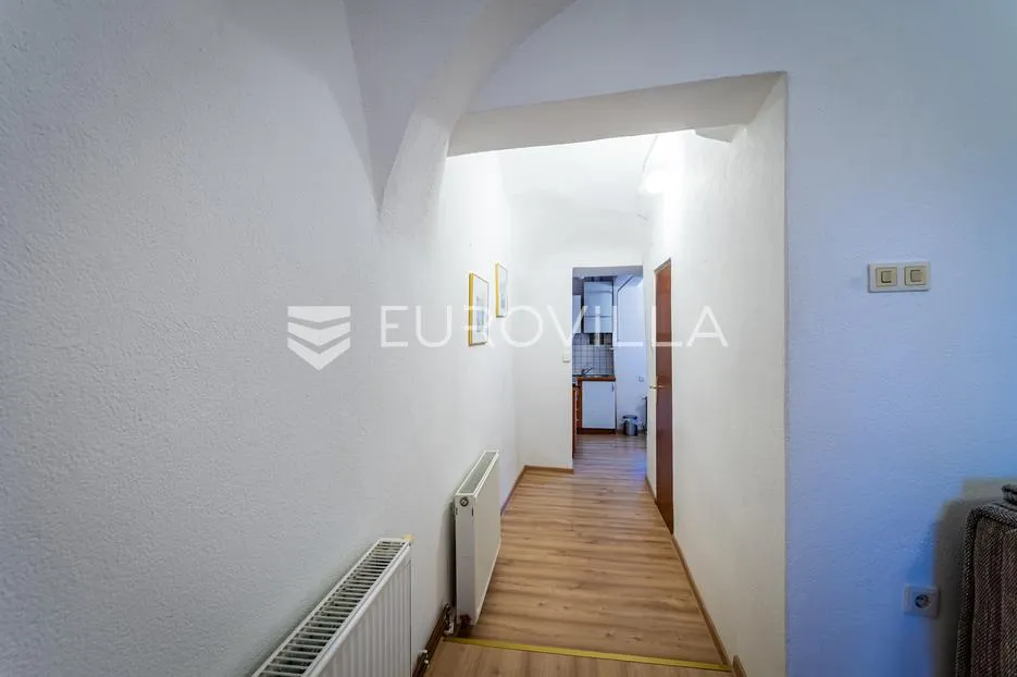 varaždin, centar, barokna kuća s dva odvojena stana - slika 13
