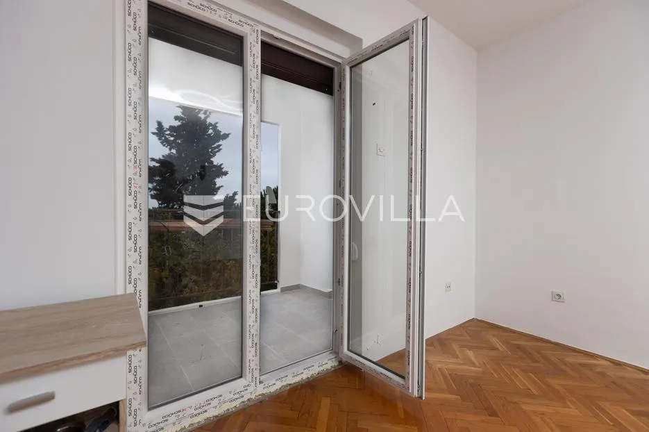 rijeka, kostrena, četverosoban stan 82 m² sa dva balkona i pogledom na more - slika 3
