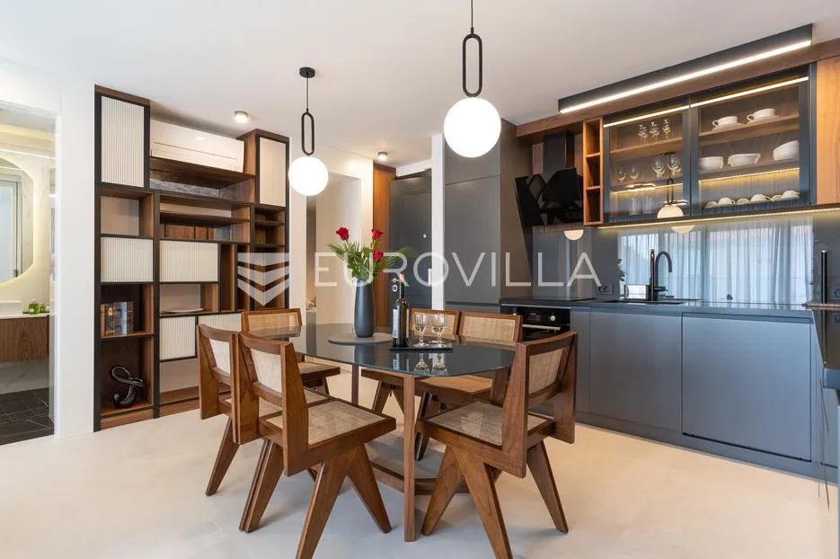 istra, rovinj, dugoročni najam dvosobnog luksuznog stana 76 m² na top lokaciji - slika 3