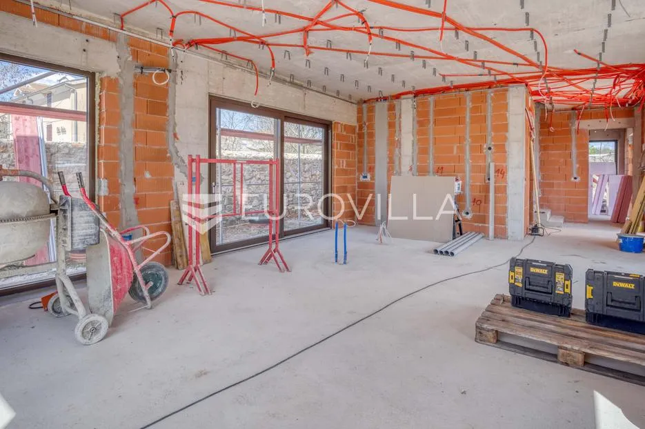 istra, okolica bala, kamena dizajnerska kuća 176 m² s bazenom - slika 12