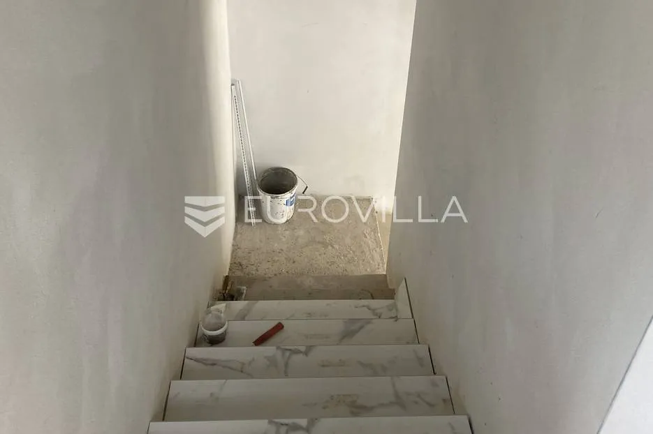 istra, zartinj, vila s bazenom 180m2 novogradnja - slika 6