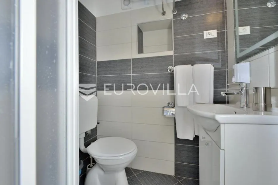 zadar, poluotok, obiteljski hotel u srcu zadra, vrhunska investicija s ustaljenim poslovanjem - slika 23