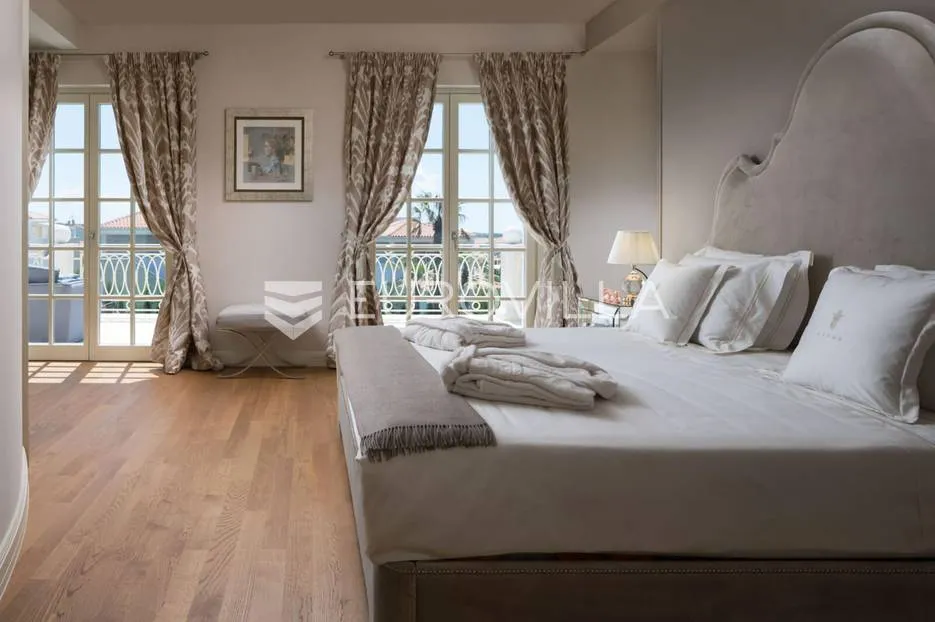 istra, vabriga, raskošna samostojeća vila od 511 m2 na velikoj okućnici - slika 22