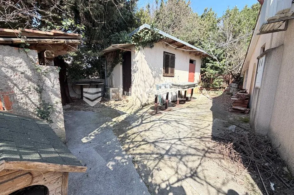 rijeka, kantrida, kuća od 54 m² s pogledom na more i prostranom okućnicom od 813 m² - slika 12