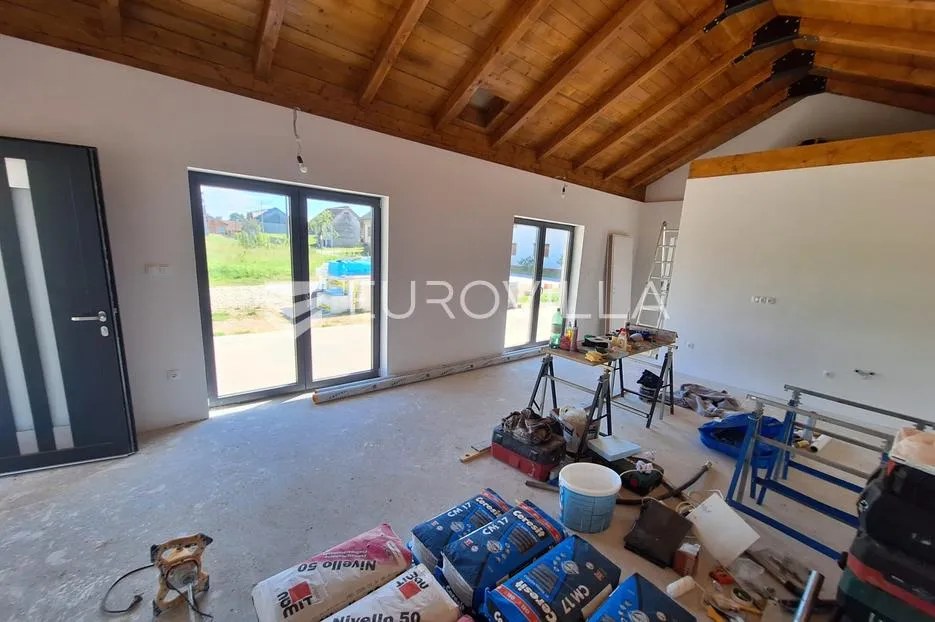 Duga Resa, Mrežnički Varoš, kuća 73 m², NOVOGRADNJA, 120 m do Mrežnice - Mrežnički Varoš, Duga Resa