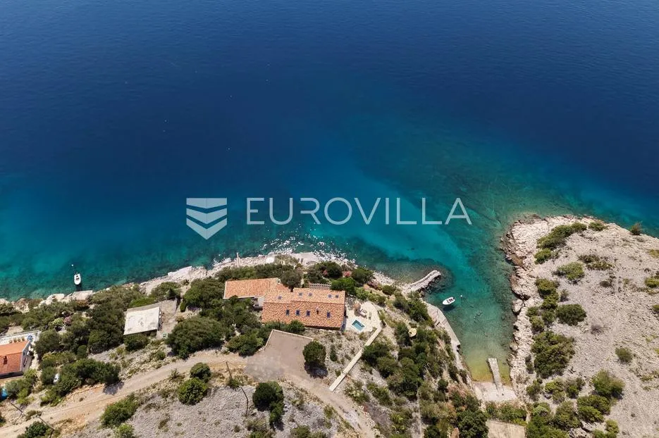 jablanac, prvi red do mora, mediteranska oaza s bazenom u parku prirode velebit - slika 29