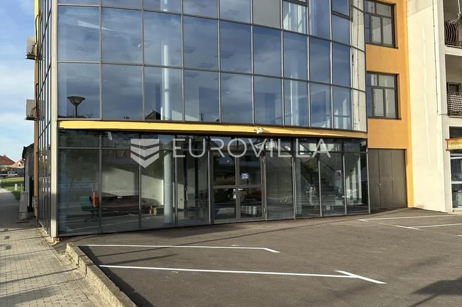 vukovar, centar, atraktivna poslovna zgrada na tri etaže - slika 4