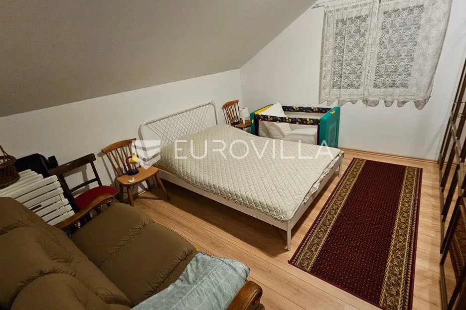 generalski stol, vikendica 133 m² s dvorištem od 300 m² - slika 10